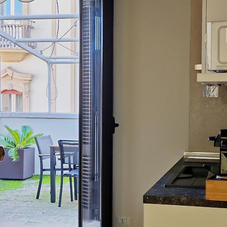 Blu Mazzini 1 - Appartamento Luxury Con Terrazza Privata Lecce Luaran gambar